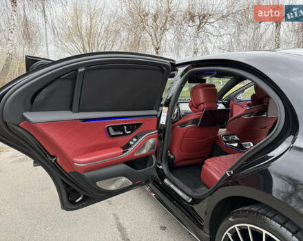 Черный Мерседес С Класс, объемом двигателя 3.98 л и пробегом 46 тыс. км за 149900 $, фото 63 на Automoto.ua