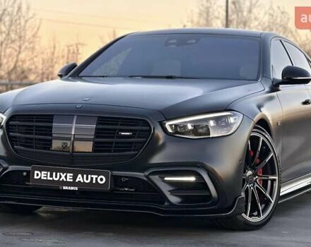 Черный Мерседес С Класс, объемом двигателя 3.98 л и пробегом 25 тыс. км за 180000 $, фото 18 на Automoto.ua