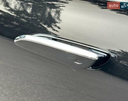 Черный Мерседес С Класс, объемом двигателя 3.98 л и пробегом 44 тыс. км за 139900 $, фото 5 на Automoto.ua