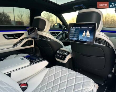 Черный Мерседес С Класс, объемом двигателя 3.98 л и пробегом 25 тыс. км за 180000 $, фото 75 на Automoto.ua