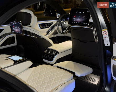 Черный Мерседес С Класс, объемом двигателя 3.98 л и пробегом 23 тыс. км за 185000 $, фото 33 на Automoto.ua