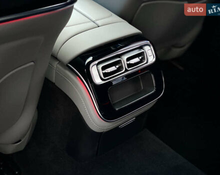 Чорний Мерседес С Клас, об'ємом двигуна 3.98 л та пробігом 64 тис. км за 104900 $, фото 37 на Automoto.ua