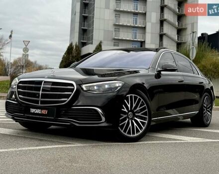 Черный Мерседес С Класс, объемом двигателя 3 л и пробегом 37 тыс. км за 120000 $, фото 3 на Automoto.ua