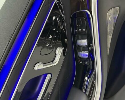 Черный Мерседес С Класс, объемом двигателя 3.98 л и пробегом 22 тыс. км за 125000 $, фото 33 на Automoto.ua