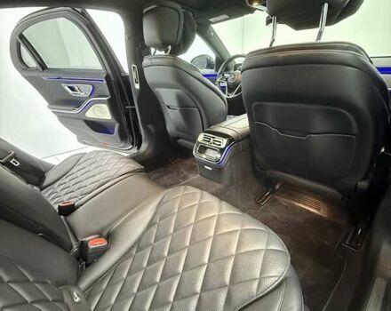 Черный Мерседес С Класс, объемом двигателя 3.98 л и пробегом 22 тыс. км за 125000 $, фото 39 на Automoto.ua