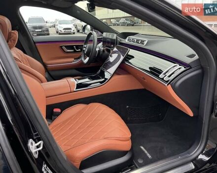 Чорний Мерседес С Клас, об'ємом двигуна 3.98 л та пробігом 18 тис. км за 165000 $, фото 31 на Automoto.ua