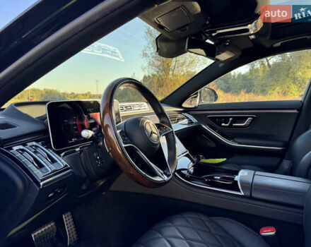 Черный Мерседес С Класс, объемом двигателя 3 л и пробегом 55 тыс. км за 150000 $, фото 64 на Automoto.ua