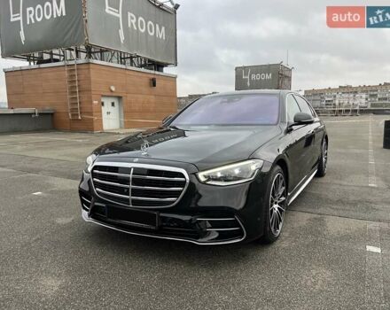 Чорний Мерседес С Клас, об'ємом двигуна 3.98 л та пробігом 18 тис. км за 165000 $, фото 5 на Automoto.ua