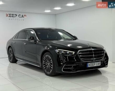 Черный Мерседес С Класс, объемом двигателя 3.98 л и пробегом 22 тыс. км за 125000 $, фото 4 на Automoto.ua