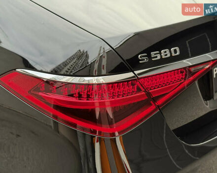 Черный Мерседес С Класс, объемом двигателя 3.98 л и пробегом 46 тыс. км за 178000 $, фото 34 на Automoto.ua