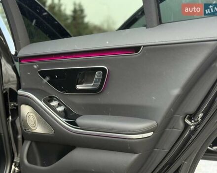 Чорний Мерседес С Клас, об'ємом двигуна 2.93 л та пробігом 26 тис. км за 128000 $, фото 37 на Automoto.ua