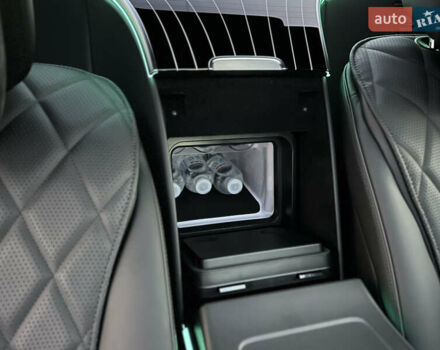 Черный Мерседес С Класс, объемом двигателя 3.98 л и пробегом 7 тыс. км за 229000 $, фото 49 на Automoto.ua