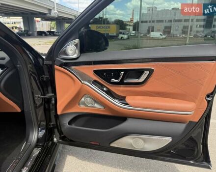 Черный Мерседес С Класс, объемом двигателя 3.98 л и пробегом 1 тыс. км за 399000 $, фото 38 на Automoto.ua