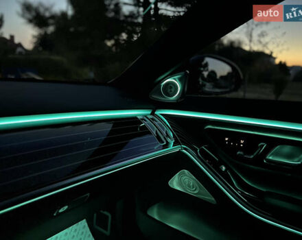 Черный Мерседес С Класс, объемом двигателя 3.98 л и пробегом 7 тыс. км за 229000 $, фото 70 на Automoto.ua