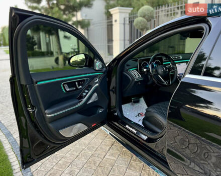 Черный Мерседес С Класс, объемом двигателя 3.98 л и пробегом 7 тыс. км за 229000 $, фото 27 на Automoto.ua