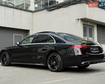 Черный Мерседес С Класс, объемом двигателя 3.98 л и пробегом 46 тыс. км за 178000 $, фото 26 на Automoto.ua