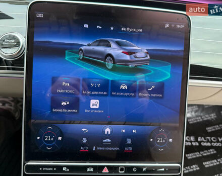 Черный Мерседес С Класс, объемом двигателя 3.98 л и пробегом 46 тыс. км за 172000 $, фото 90 на Automoto.ua