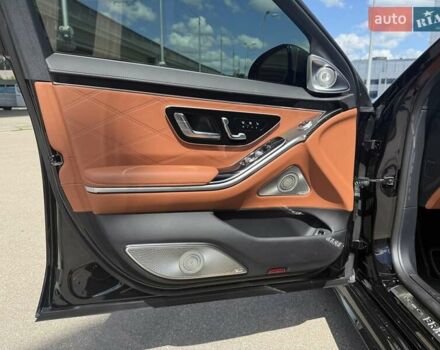 Черный Мерседес С Класс, объемом двигателя 3.98 л и пробегом 1 тыс. км за 399000 $, фото 21 на Automoto.ua