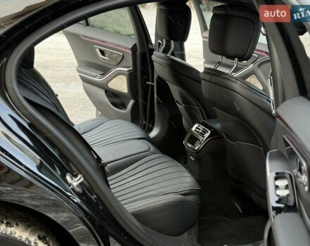 Чорний Мерседес С Клас, об'ємом двигуна 2.93 л та пробігом 26 тис. км за 128000 $, фото 31 на Automoto.ua