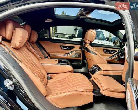 Черный Мерседес С Класс, объемом двигателя 3.98 л и пробегом 1 тыс. км за 330000 $, фото 32 на Automoto.ua