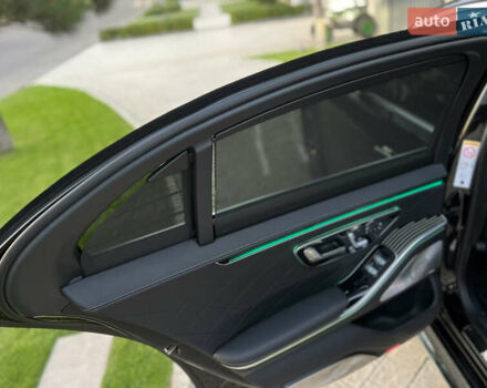 Черный Мерседес С Класс, объемом двигателя 3.98 л и пробегом 7 тыс. км за 229000 $, фото 35 на Automoto.ua