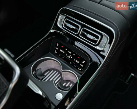 Черный Мерседес С Класс, объемом двигателя 3.98 л и пробегом 7 тыс. км за 229000 $, фото 53 на Automoto.ua