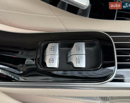 Черный Мерседес С Класс, объемом двигателя 3.98 л и пробегом 46 тыс. км за 179000 $, фото 62 на Automoto.ua