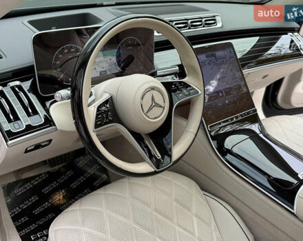 Черный Мерседес С Класс, объемом двигателя 3.98 л и пробегом 46 тыс. км за 178000 $, фото 44 на Automoto.ua