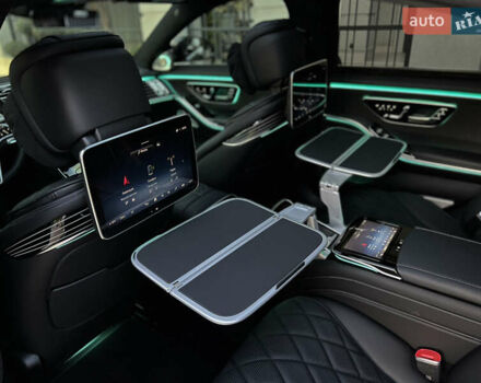 Черный Мерседес С Класс, объемом двигателя 3.98 л и пробегом 7 тыс. км за 229000 $, фото 66 на Automoto.ua