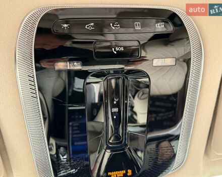 Черный Мерседес С Класс, объемом двигателя 3.98 л и пробегом 46 тыс. км за 178000 $, фото 96 на Automoto.ua