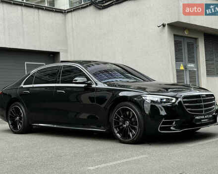 Чорний Мерседес С Клас, об'ємом двигуна 2.99 л та пробігом 17 тис. км за 185000 $, фото 13 на Automoto.ua