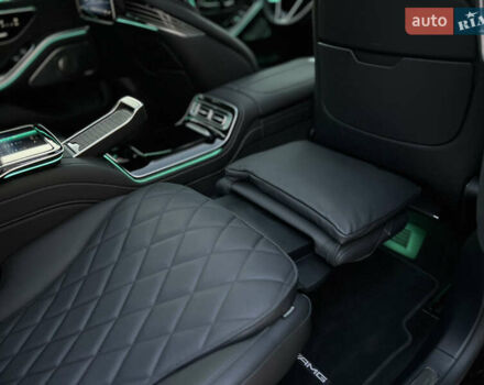 Черный Мерседес С Класс, объемом двигателя 3.98 л и пробегом 7 тыс. км за 229000 $, фото 44 на Automoto.ua