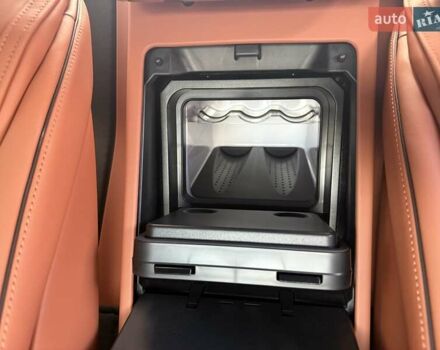 Черный Мерседес С Класс, объемом двигателя 3.98 л и пробегом 1 тыс. км за 399000 $, фото 28 на Automoto.ua