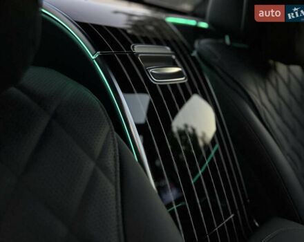 Черный Мерседес С Класс, объемом двигателя 3.98 л и пробегом 7 тыс. км за 229000 $, фото 48 на Automoto.ua