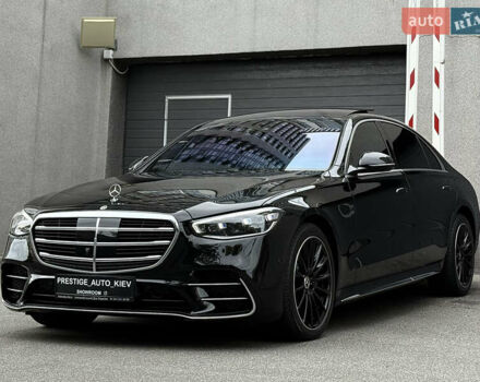 Чорний Мерседес С Клас, об'ємом двигуна 2.99 л та пробігом 17 тис. км за 185000 $, фото 10 на Automoto.ua