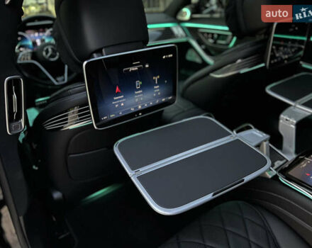 Черный Мерседес С Класс, объемом двигателя 3.98 л и пробегом 7 тыс. км за 229000 $, фото 64 на Automoto.ua