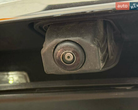 Черный Мерседес С Класс, объемом двигателя 3.98 л и пробегом 46 тыс. км за 178000 $, фото 40 на Automoto.ua