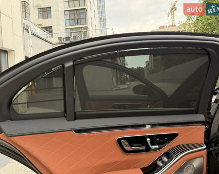 Чорний Мерседес С Клас, об'ємом двигуна 2.99 л та пробігом 17 тис. км за 180000 $, фото 65 на Automoto.ua