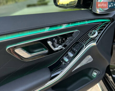 Черный Мерседес С Класс, объемом двигателя 3.98 л и пробегом 7 тыс. км за 229000 $, фото 29 на Automoto.ua