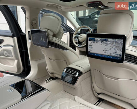 Черный Мерседес С Класс, объемом двигателя 3.98 л и пробегом 46 тыс. км за 178000 $, фото 48 на Automoto.ua