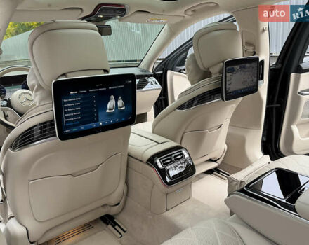 Черный Мерседес С Класс, объемом двигателя 3.98 л и пробегом 46 тыс. км за 172000 $, фото 49 на Automoto.ua