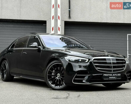 Чорний Мерседес С Клас, об'ємом двигуна 2.99 л та пробігом 17 тис. км за 185000 $, фото 2 на Automoto.ua