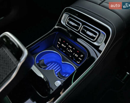 Черный Мерседес С Класс, объемом двигателя 3.98 л и пробегом 7 тыс. км за 229000 $, фото 54 на Automoto.ua