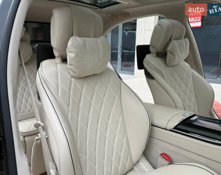 Черный Мерседес С Класс, объемом двигателя 3.98 л и пробегом 46 тыс. км за 178000 $, фото 46 на Automoto.ua