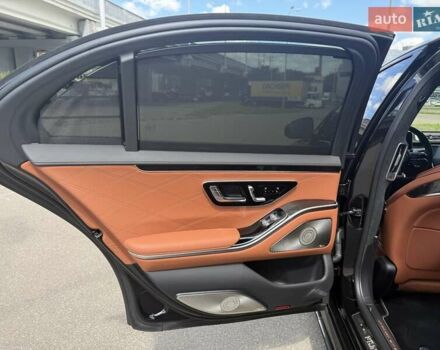 Черный Мерседес С Класс, объемом двигателя 3.98 л и пробегом 1 тыс. км за 399000 $, фото 22 на Automoto.ua