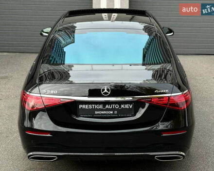 Черный Мерседес С Класс, объемом двигателя 3.98 л и пробегом 46 тыс. км за 172000 $, фото 19 на Automoto.ua