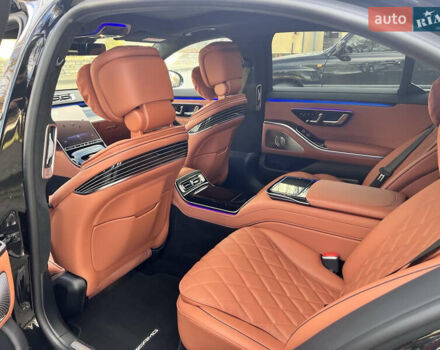 Черный Мерседес С Класс, объемом двигателя 3 л и пробегом 2 тыс. км за 185000 $, фото 3 на Automoto.ua