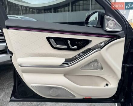 Черный Мерседес С Класс, объемом двигателя 3.98 л и пробегом 1 тыс. км за 214999 $, фото 23 на Automoto.ua