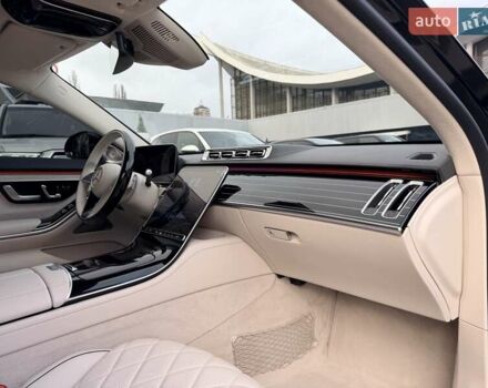 Черный Мерседес С Класс, объемом двигателя 3.98 л и пробегом 1 тыс. км за 214999 $, фото 37 на Automoto.ua