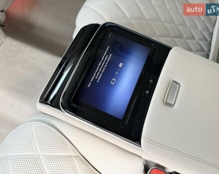 Черный Мерседес С Класс, объемом двигателя 3.98 л и пробегом 1 тыс. км за 214999 $, фото 27 на Automoto.ua